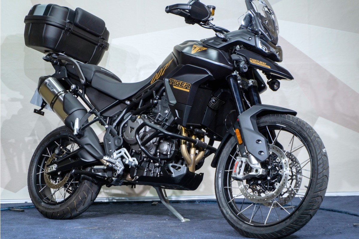 TRIUMPH Tiger 900 Bond Edition